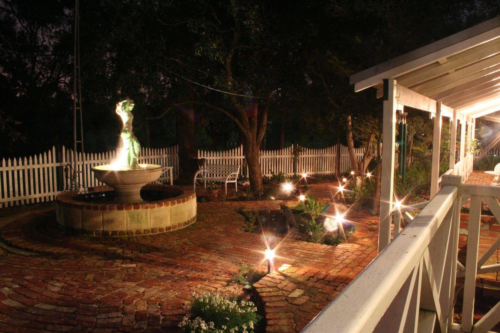 Rosebridge House Bed & Breakfast Adult Retreat Gooseberry Hill Exterior foto